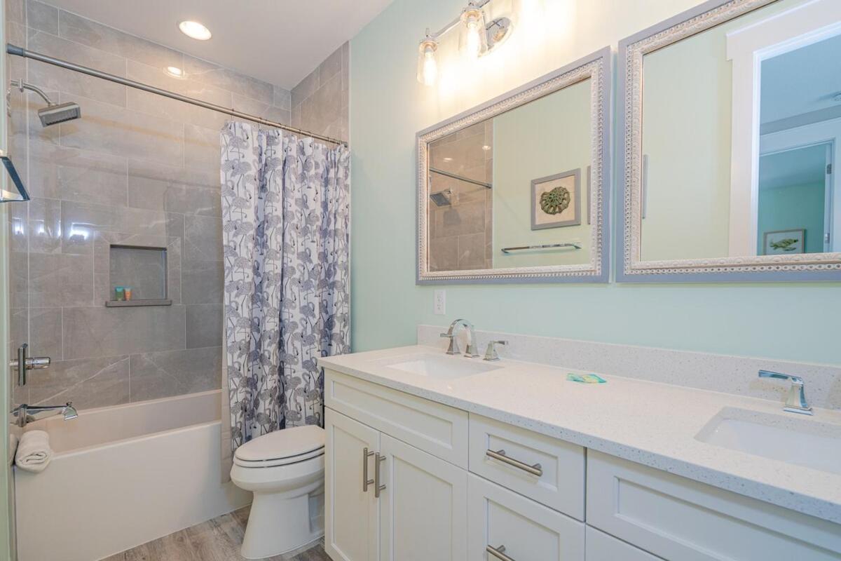 Brand New, Steps To Beach, Gulf Views, Heated Pool *